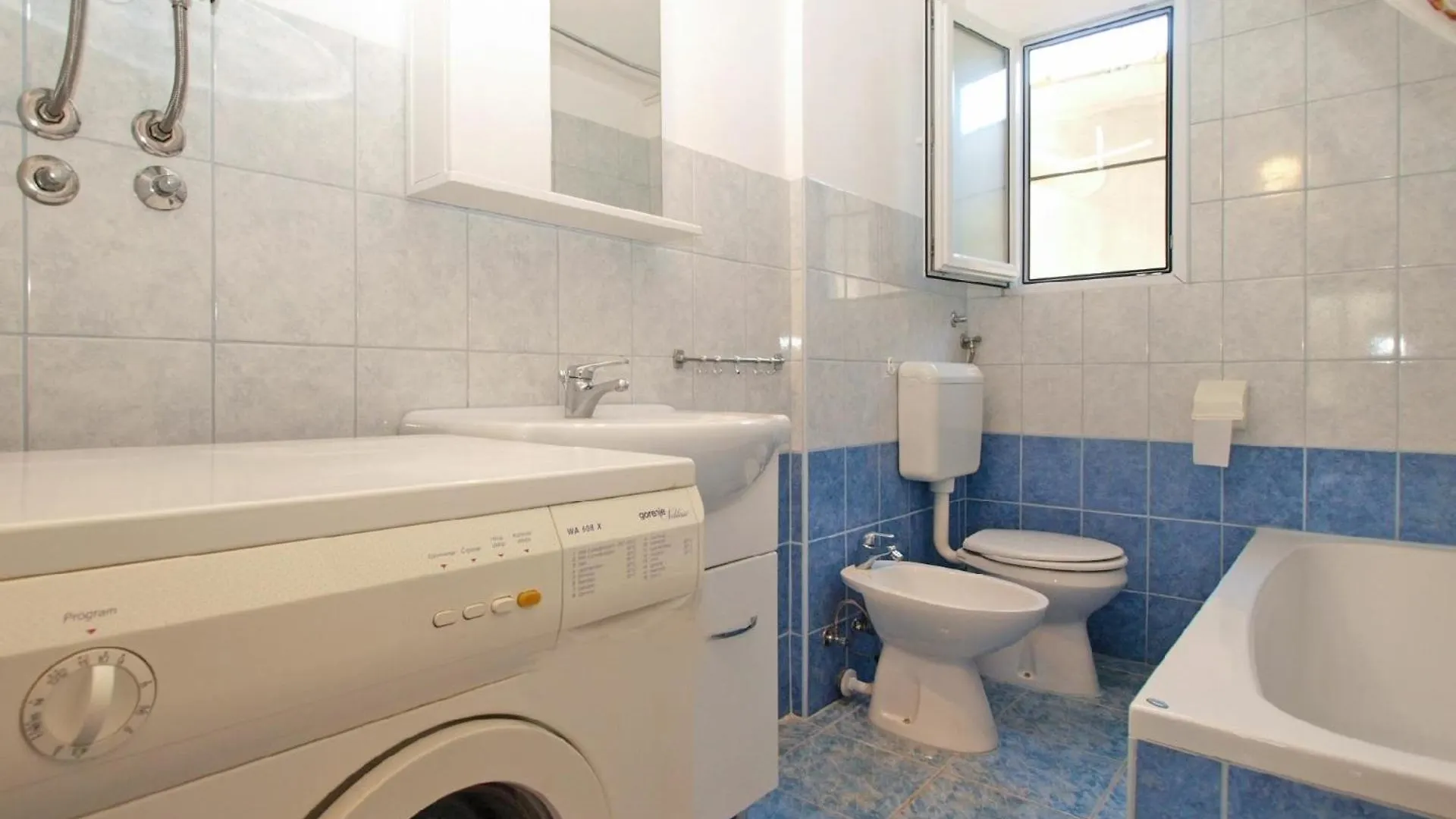 Apartment Ferienwohnung Fuer 6 Personen Ca 80 Qm In Pula, Istrien Istrische Riviera